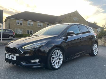 FORD FOCUS 1.0 T EcoBoost Zetec S 